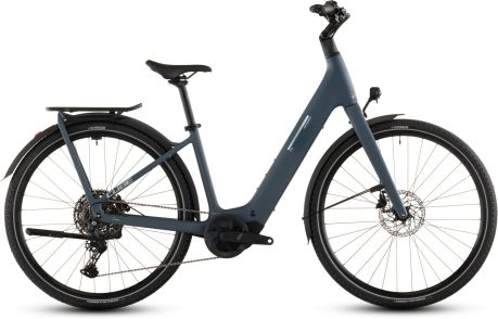 Das Kathmandu Hybrid C:62 Pro von CUBE mit Easy Entry-Rahmen, Modelljahr 2026, in der Farbe spectralblue´n´prism