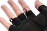 Die Handschuhe CMPT Comfort Kurzfinger von Cube, in der Farbe schwarz (Detailansicht der Ausziehhilfen an den Fingern)